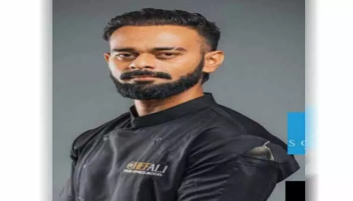 విరాట్ కోహ్లీ పోలికలతో చెఫ్ సమీర్ అలీ విరాట్ కోహ్లీ పోలికలతో చెఫ్ సమీర్ అలీ