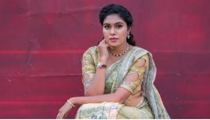 చమ్మక్ చంద్రతో ఉన్నది అలాంటి సంబంధం మాత్రమే.. వైరల్గా మారిన సత్య శ్రీ కామెంట్స్ చమ్మక్ చంద్రతో ఉన్నది అలాంటి సంబంధం మాత్రమే.. వైరల్గా మారిన సత్య శ్రీ కామెంట్స్