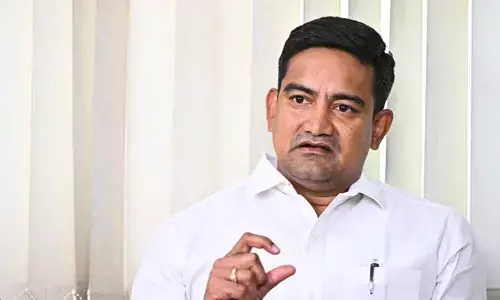 అమెరికాలో ఆంధ్రావాసి మృతి.. మంత్రి కొండపల్లి శ్రీనివాస్ విచారం