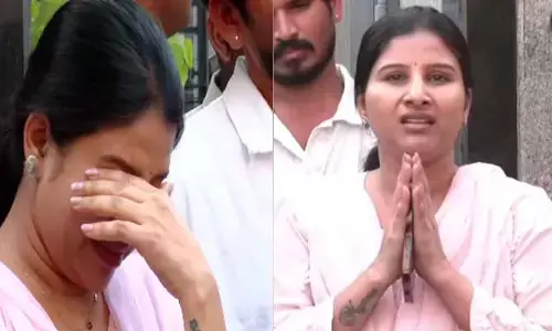 నన్ను బ్లాక్ మెయిల్ చేశాడు.. మీడియాతో మాట్లాడుతూ మంగ్లీ కంటతడి