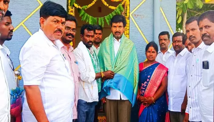 పేదల సొంతింటి కల కాంగ్రెస్ పార్టీతోనే సాధ్యం : జిల్లా కాంగ్రెస్ పార్టీ అధ్యక్షులు సంజీవ్ ముదిరాజ్ పేదల సొంతింటి కల కాంగ్రెస్ పార్టీతోనే సాధ్యం : జిల్లా కాంగ్రెస్ పార్టీ అధ్యక్షులు సంజీవ్ ముదిరాజ్