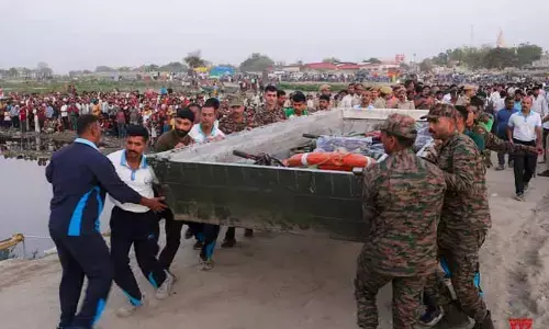 యమునా నదిలో విషాదం.. 15కు చేరిన మృతుల సంఖ్య