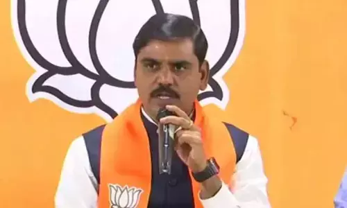 కదిరిలో అక్రమాలపై బీజేపీ నేత విష్ణు ఆగ్రహం... కలెక్టర్‌కు కంప్లైట్