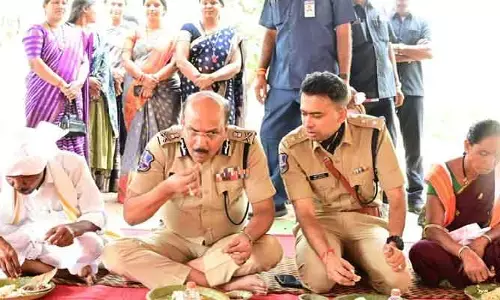 పునరావాసం, ఆదివాసీలపై ప్రత్యేక శ్రద్ధ..  వినూత్న కార్యక్రమాలకు డీజీపీ శ్రీకారం....
