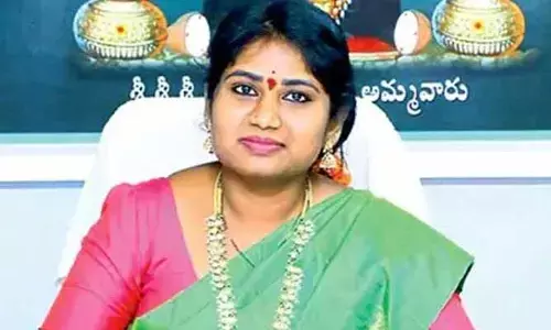 ఏసీబీ కస్టడీకి ఏసీ శాంతి: చిన్నారి కోసం ఆవేదన