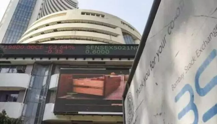 Stock Market: యుద్ధ భయాలతో మళ్లీ కుప్పకూలిన స్టాక్ మార్కెట్లు Stock Market: యుద్ధ భయాలతో మళ్లీ కుప్పకూలిన స్టాక్ మార్కెట్లు