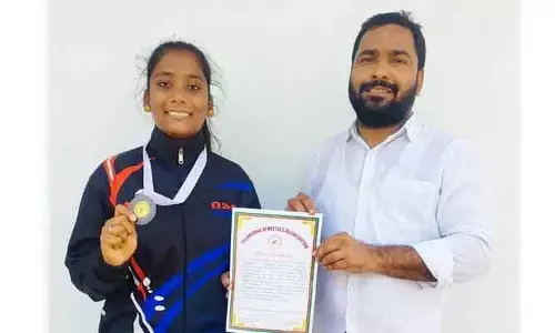 రాష్ట్ర స్థాయి అథ్లెటిక్స్ హైమ‌ర్ త్రో పోటీల్లో కాంస్య ప‌థ‌కం
