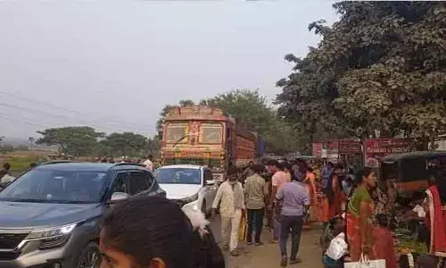 వారాంతపు సంతలో  ఘర్షణ
