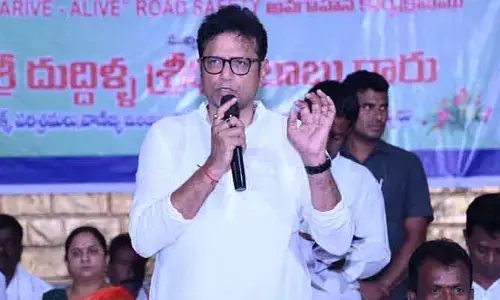 ఇందిర‌మ్మ ఇళ్ల కోసం డ‌బ్బులు వ‌సూలు చేస్తే.. క్రిమిన‌ల్ కేసులు న‌మోదు