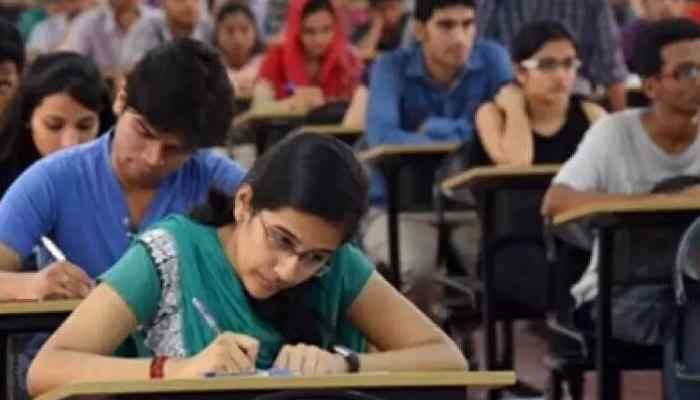 మీరు పరీక్ష రాయండి.. మేం డిస్టర్బ్ చేస్తాం..!