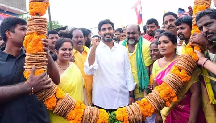 కదనరంగంలో కమ్యూనికేషన్ కింగ్.. లోకేశ్ 3.0 అంచనాలు ఇవే! కదనరంగంలో కమ్యూనికేషన్ కింగ్.. లోకేశ్ 3.0 అంచనాలు ఇవే!