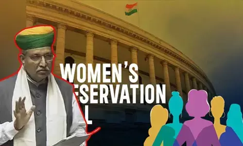 లోక్‌సభలో మహిళలకు 272 సీట్లు.. కేంద్రం క్లారిటీ