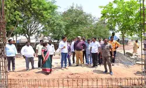 ప్రీ-ప్రైమరీ నుంచి ఇంటర్ వరకు ఒకే చోట విద్య : కలెక్టర్ బాదావత్ సంతోష్