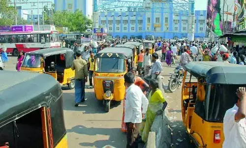హైదరాబాద్ ఆటో డ్రైవర్స్‌కు బిగ్ అలర్ట్.. ఆ మిస్టేక్ చేస్తే ఆటో సీజ్‌తో పాటు లైసెన్స్ రద్దు