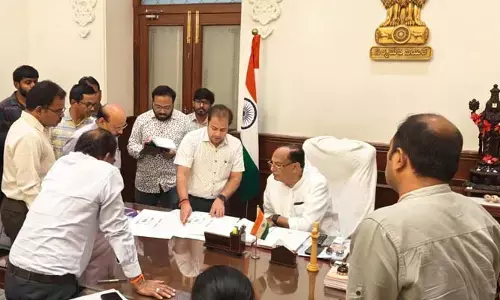 పార్లమెంట్ మాదిరిగా అసెంబ్లీలో సెంట్రల్ హాల్: గుత్తా కీలక ఆదేశాలు..