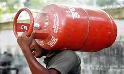 గ్యాస్ ధరలు మళ్లీ పెరుగుదల… వినియోగదారులపై భారంగా మారుతున్న ఎల్పీజీ
