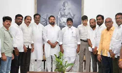 TG: సమ్మె విరమించిన విద్యుత్ శాఖ ఆర్టిజన్లు