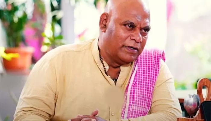 Ajay Ghosh: మహేష్, రవితేజ అలా పిలుస్తారు.. ‘రంగస్థలం’ హిట్తో ఊర్లో ఆ పని చేశాను Ajay Ghosh: మహేష్, రవితేజ అలా పిలుస్తారు.. ‘రంగస్థలం’ హిట్తో ఊర్లో ఆ పని చేశాను