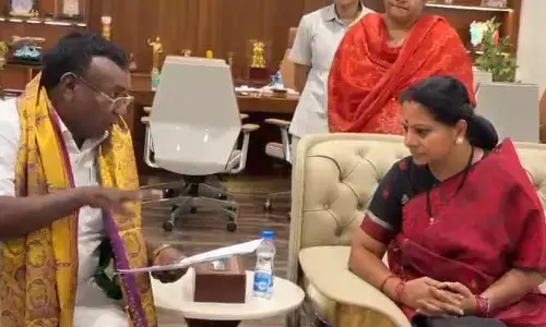 జనగణనలో ఆదివాసీ మతం కాలమ్ పెట్టాలి: కవిత