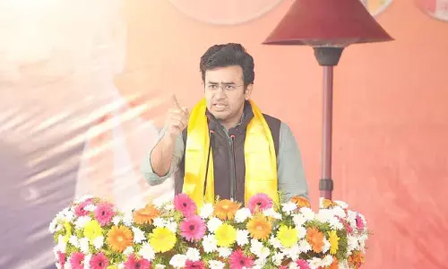 కాంగ్రెస్ నిరక్షరాస్యుల పార్టీ.. మరోసారి తేజస్వి సూర్య వివాదస్పద వ్యాఖ్యలు