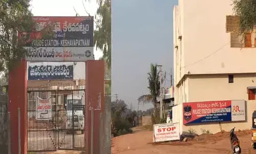 పాతది పడగొట్టరు- కొత్తది కట్టరు