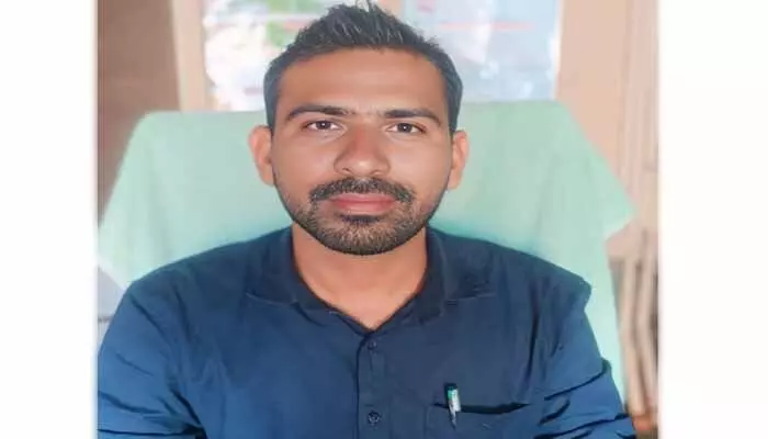 విశిష్ట రైతు గుర్తింపు కార్డు తప్పనిసరి : ఏఓ డాకేశ్వర్ గౌడ్ విశిష్ట రైతు గుర్తింపు కార్డు తప్పనిసరి : ఏఓ డాకేశ్వర్ గౌడ్