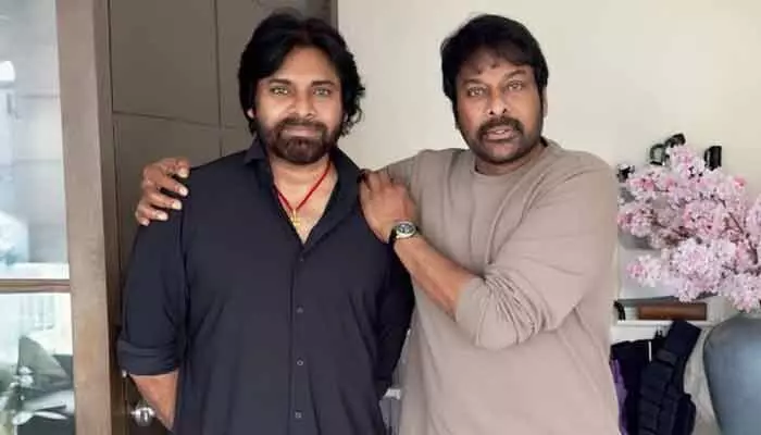 పవన్ కళ్యాణ్ హెల్త్ అప్డేట్ ఇచ్చిన మెగాస్టార్.. ఆందోళన చెందాల్సిన అవసరం లేదంటూ పోస్ట్ పవన్ కళ్యాణ్ హెల్త్ అప్డేట్ ఇచ్చిన మెగాస్టార్.. ఆందోళన చెందాల్సిన అవసరం లేదంటూ పోస్ట్