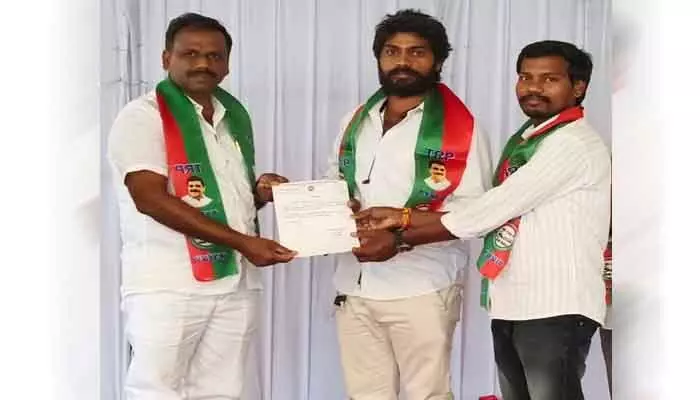 తెలంగాణ రాజ్యాధికార పార్టీ మండల యూత్ ప్రెసిడెంట్ గా కృష్ణ ముదిరాజ్ నియామకం తెలంగాణ రాజ్యాధికార పార్టీ మండల యూత్ ప్రెసిడెంట్ గా కృష్ణ ముదిరాజ్ నియామకం