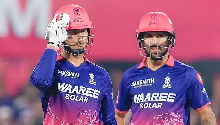 IPL 2026: కోల్కతా ముందు స్వల్ప లక్ష్యం.. రాజస్థాన్ను కట్టడి చేసిన కేకేఆర్ బౌలర్లు! IPL 2026: కోల్కతా ముందు స్వల్ప లక్ష్యం.. రాజస్థాన్ను కట్టడి చేసిన కేకేఆర్ బౌలర్లు!