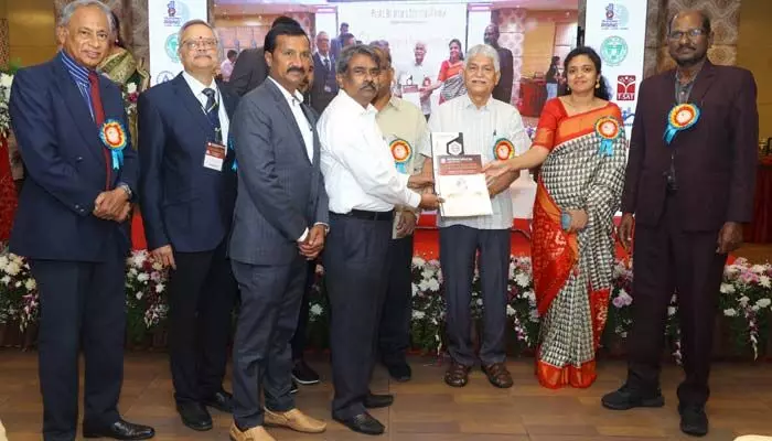 తెలంగాణలో జలమండలి ప్రతిభకు ముద్ర: మూడు పీఆర్ఎస్ఐ అవార్డులు సొంతం తెలంగాణలో జలమండలి ప్రతిభకు ముద్ర: మూడు పీఆర్ఎస్ఐ అవార్డులు సొంతం