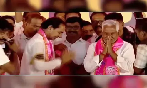 బీఆర్ఎస్‌లో చేరిన సీనియర్ నేత జీవన్ రెడ్డి.. కండువా కప్పిన కేసీఆర్