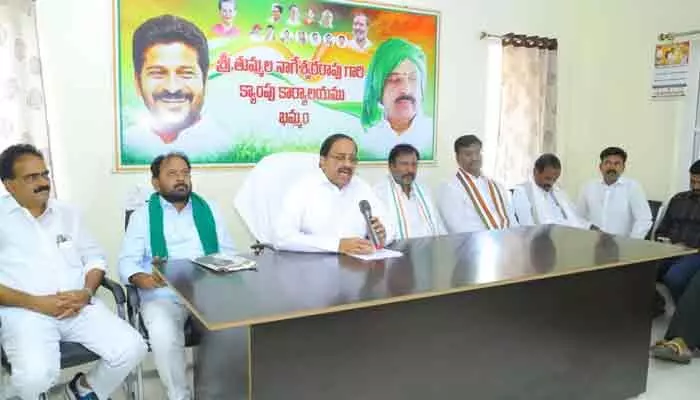‘కబ్జా స్థలంలో మీటింగ్ పెట్టి మాకు నీతులు చెబుతున్నారా?’.. హరీష్ రావు పై మంత్రి తుమ్మల ఫైర్ ‘కబ్జా స్థలంలో మీటింగ్ పెట్టి మాకు నీతులు చెబుతున్నారా?’.. హరీష్ రావు పై మంత్రి తుమ్మల ఫైర్