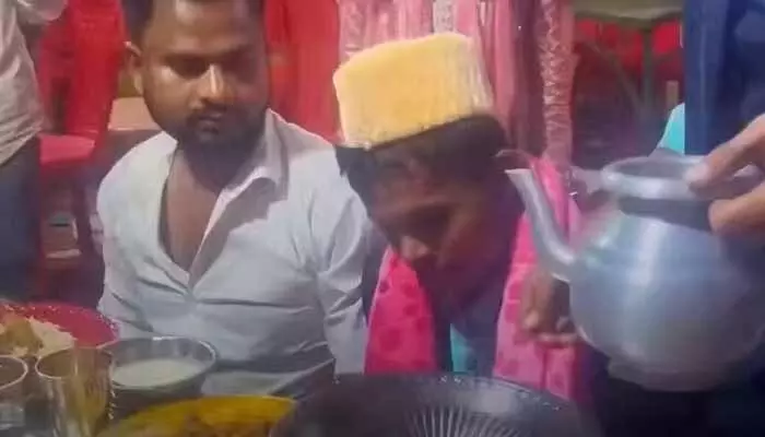 సొంత పెళ్లిలో వరుడు వింత డిమాండ్.. ఎంత బతిమిలాడినా నో యూజ్ సొంత పెళ్లిలో వరుడు వింత డిమాండ్.. ఎంత బతిమిలాడినా నో యూజ్