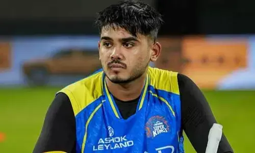 చెన్నైకి ఎదురుదెబ్బ‌..ఆ డేంజ‌ర్ ప్లేయ‌ర్ ఔట్