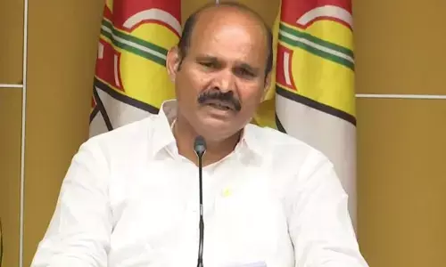 హత్యలు వారే చేయిస్తారు.. పరామర్శలూ వారే చేస్తారు: వైసీపీ నేతలపై మంత్రి పార్థసారథి తీవ్ర విమర్శలు