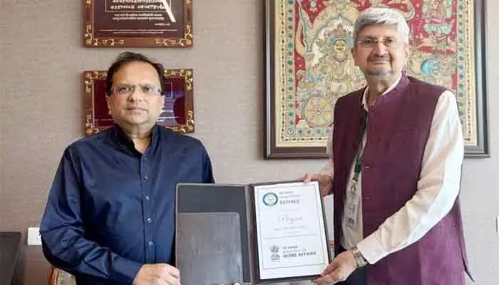 భారత అమ్ములపొదిలోకి సరికొత్త అస్త్రం.. హోం శాఖకు చేరిన ‘ప్రజ్ఞ’ శాటిలైట్ సిస్టమ్ భారత అమ్ములపొదిలోకి సరికొత్త అస్త్రం.. హోం శాఖకు చేరిన ‘ప్రజ్ఞ’ శాటిలైట్ సిస్టమ్