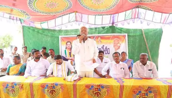 తాను తప్పుడు మార్గంలో ఎప్పుడు నడవను : ఎమ్మెల్యే కడియం శ్రీహరి తాను తప్పుడు మార్గంలో ఎప్పుడు నడవను : ఎమ్మెల్యే కడియం శ్రీహరి