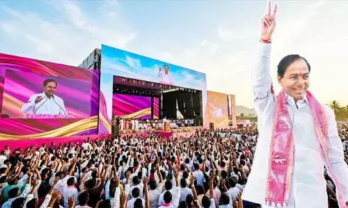 మళ్లీ జనంలోకి గులాబీ బాస్.. జిల్లాల్లో వరుస బహిరంగ సభలకు ప్లాన్!
