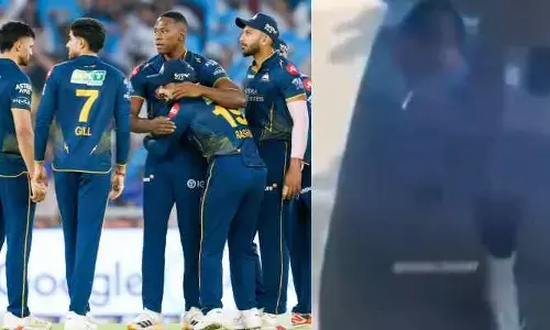 సిగరెట్ తాగుతూ దొరికిన‌ గుజరాత్‌ ప్లేయర్‌
