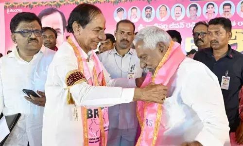 రాజకీయ పునరుజ్జీవమా? పతనమా?