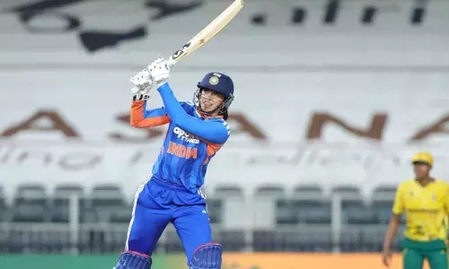 South Africa vs India : భారత మహిళల జట్టు ఆశలు గల్లంతు.. మూడో టీ20లోనూ ఓటమి