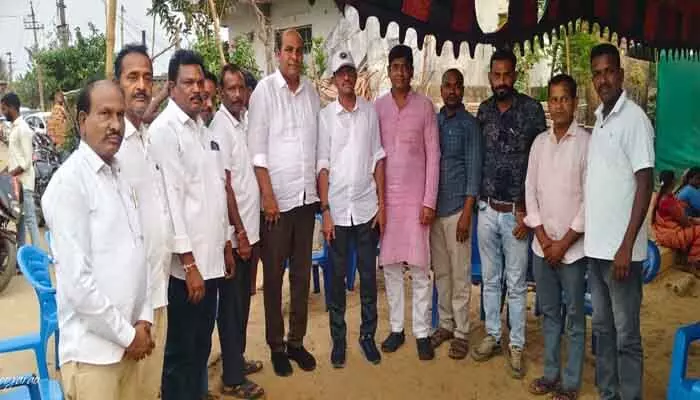 ప్రజల మధ్యే ఉంటూ.. అదే ఆశయంతో పని చేస్తా : మాజీ మావోయిస్ట్ నేత దామోదర్ ప్రజల మధ్యే ఉంటూ.. అదే ఆశయంతో పని చేస్తా : మాజీ మావోయిస్ట్ నేత దామోదర్