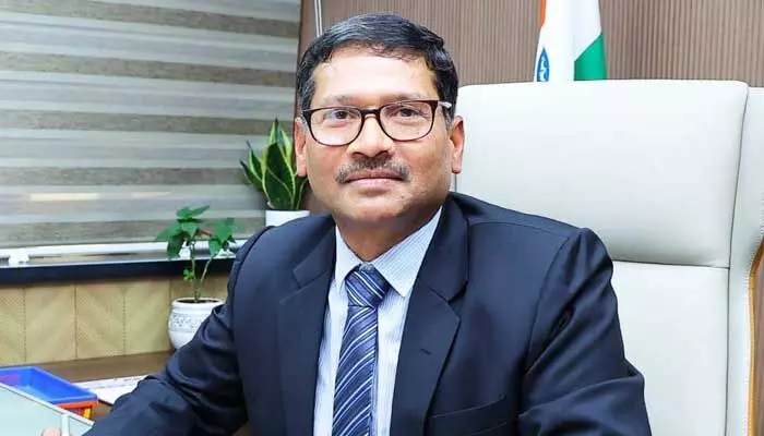 ఆర్టీసీని ప్రజలకు దూరం చేయకండి: ఉద్యోగులకు MD నాగిరెడ్డి విజ్ఞప్తి ఆర్టీసీని ప్రజలకు దూరం చేయకండి: ఉద్యోగులకు MD నాగిరెడ్డి విజ్ఞప్తి