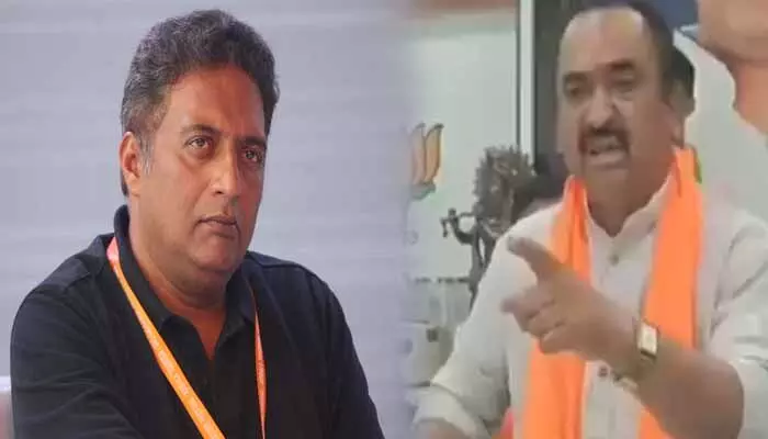 ఎక్కడ కనిపించినా ప్రకాశ్ రాజ్ తల నరికేస్తాం.. బీజేపీ నేత వార్నింగ్ ఎక్కడ కనిపించినా ప్రకాశ్ రాజ్ తల నరికేస్తాం.. బీజేపీ నేత వార్నింగ్