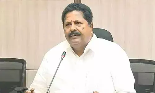 మద్యం రవాణా టెండర్ల కేసు... చివరి నిమిషంలో ట్విస్ట్ ఇచ్చిన వైసీపీ నేత