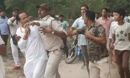బెంగాల్ ఎన్నికల్లో రణరంగం.. బీజేపీ ఎమ్మెల్యే అభ్యర్థిపై దాడి