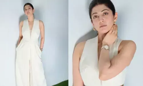 Praneetha Subhash: వైట్ డ్రెస్సులో క్లాస్ లుక్‌తో మెస్మరైజ్ చేస్తున్న సీనియర్ హీరోయిన్