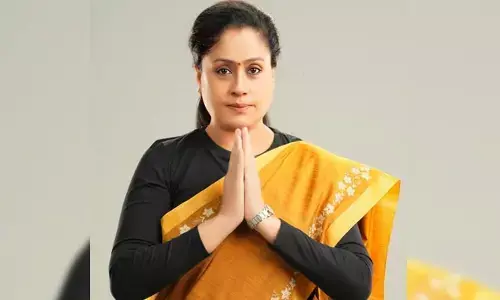 ‘ప్రాణాలు కాదు, పరిష్కారం కావాలి’.. ఆర్టీసీ కార్మికులకు విజయశాంతి పిలుపు