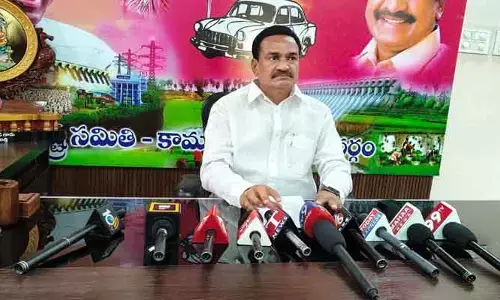 రేవంత్ రెడ్డి ముక్కు నేల‌కు రాసి రైతుల‌కు బ‌హిరంగ క్ష‌మాప‌ణ చెప్పాలి