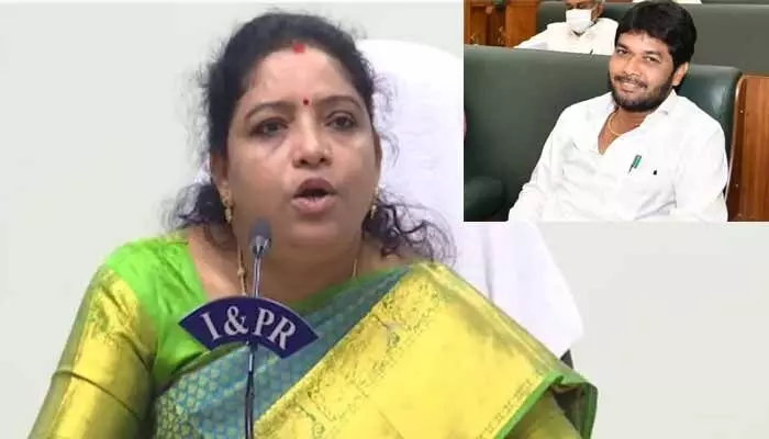 మహిళగా సిగ్గుతో తలదించుకున్నా: మంత్రి సంధ్యారాణి భావోద్వేగం మహిళగా సిగ్గుతో తలదించుకున్నా: మంత్రి సంధ్యారాణి భావోద్వేగం